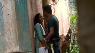 Horny College Girl Outdoor Fucking